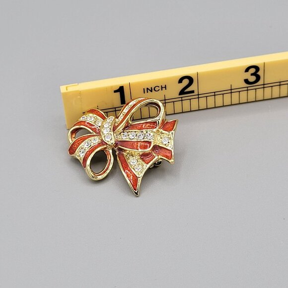 Danecraft Gold Tone Ribbon Bow Brooch Pin Red Enamel White Rhinestones Vtg - Picture 7 of 8
